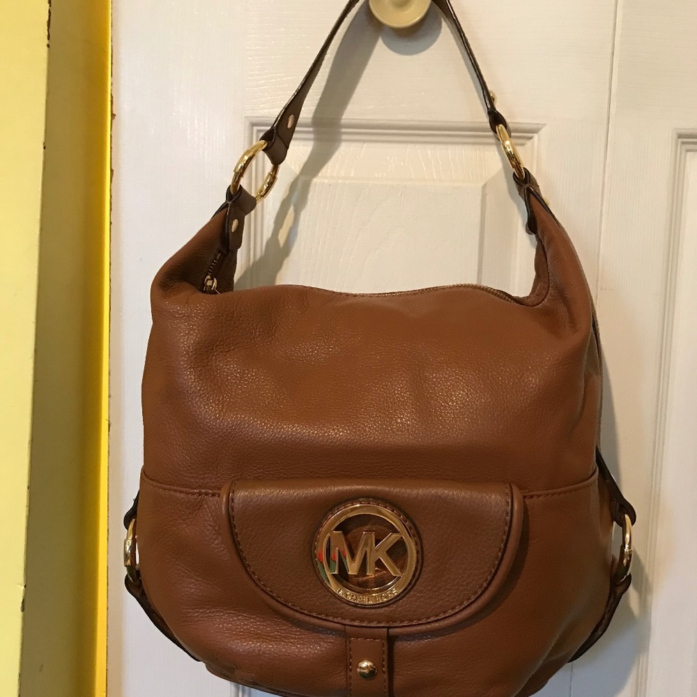 Micheal Kors purse